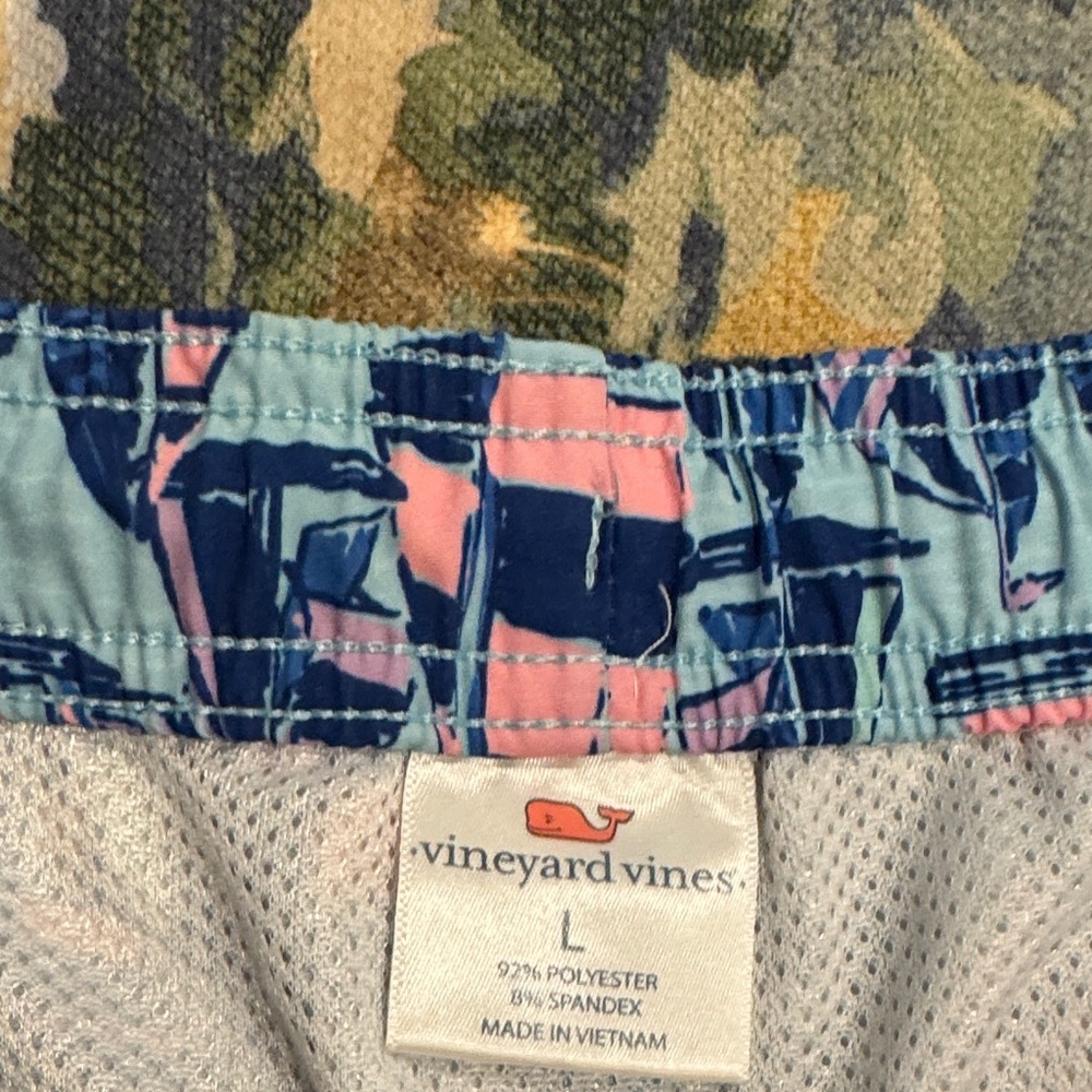 Vineyard Vines White Tee with Blue and Pink Sailboat Print Shorts - Picture 4 of 4